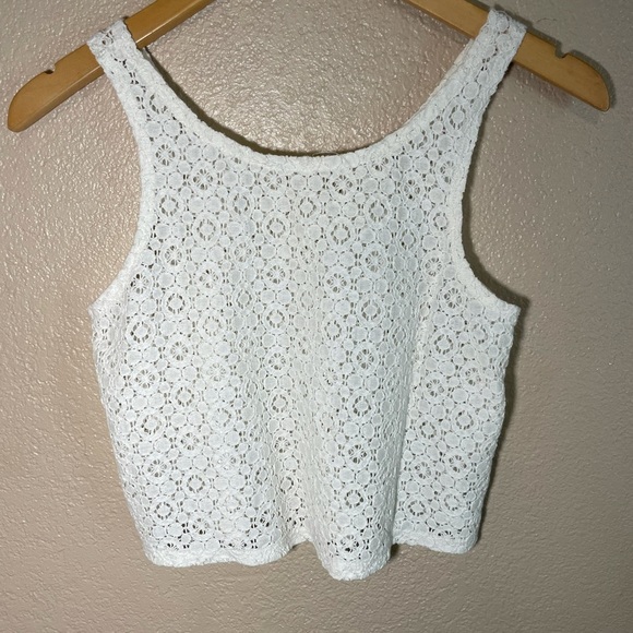 Crop Top - Picture 1 of 2